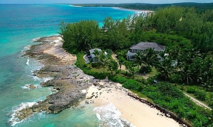 Governor's Harbour House | Alfred House & Cottage 6 Bedroom Home