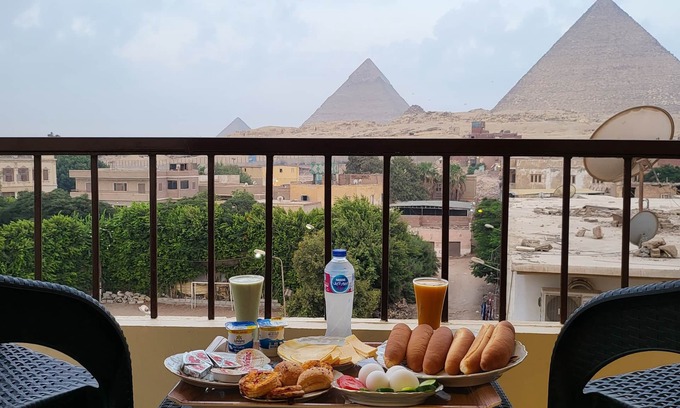 Al Haram House | AliBaba Pyramids View