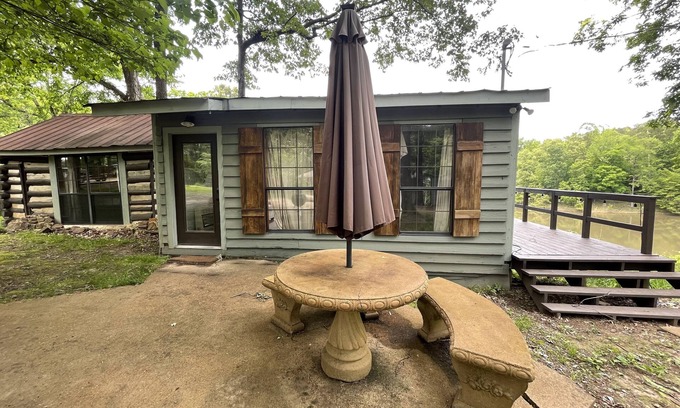Pope Cabin | Alice Moseley's Plum Point Retreat @ Enid Lake