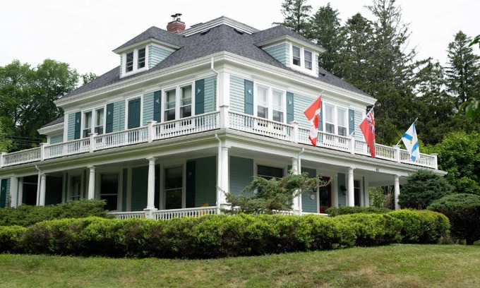 Lunenburg Bed & Breakfast | Alicion Bed & Breakfast