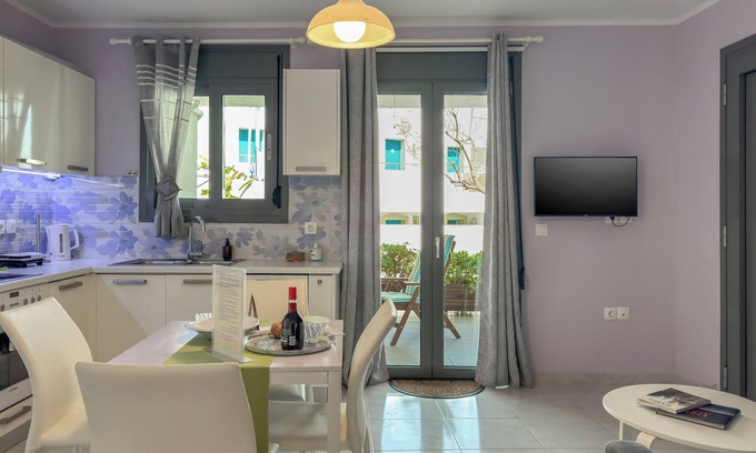 Agii Apostoli Apartment | Alisahni Suite