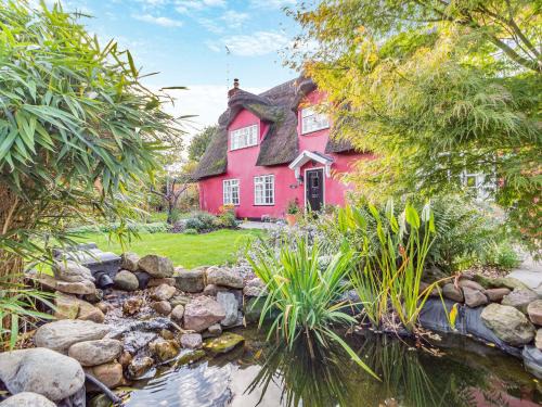 Ashdon House | All Saints Cottage