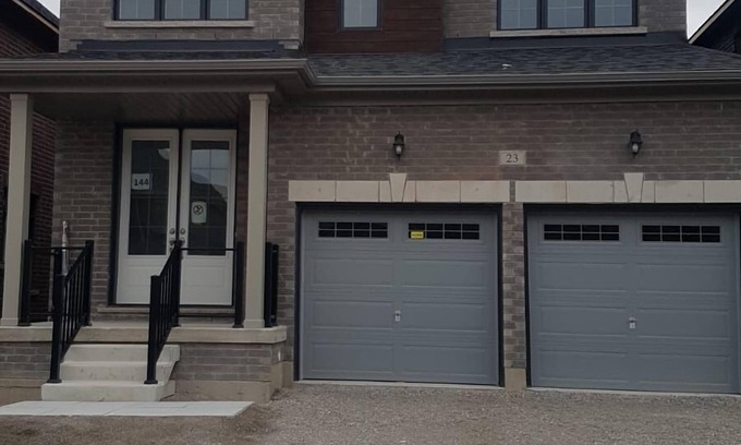 Springwater House | All-Season Chalet Retreat | Sleeps 14 | Ski & Spa