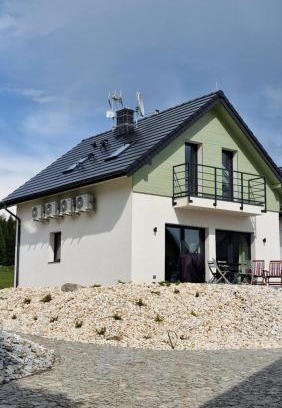 Lasowka Villa | All Season Lasówka - Klimatyzowana Willa 10 osobowa z widokiem na góry, Sauna opalana drewnem, Jacuzzi 4km do Zieleniec SKI Arena