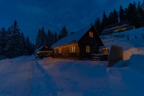 Pack Apartment | Almhütte Hebalm mit Whirpool