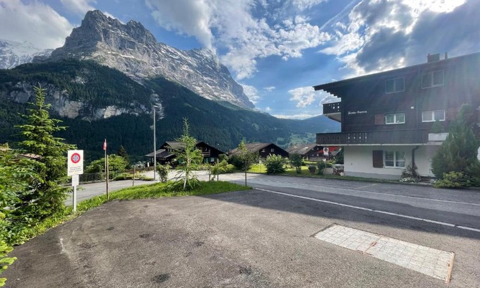 Grindelwald Apartment | Almis Sunna