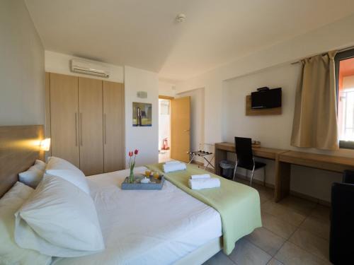 Karfas Apartment | Almyra Hotel