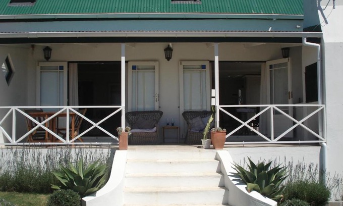 Darling House | Aloe Cottage
