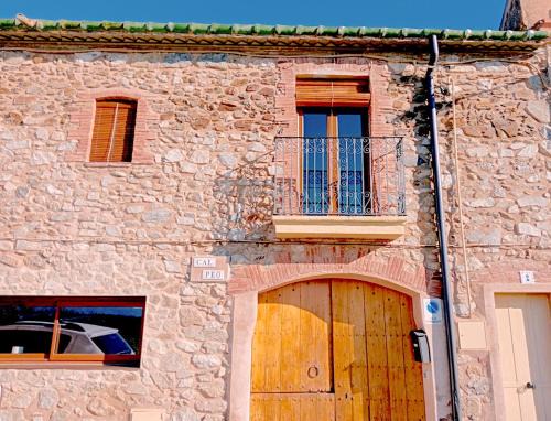 Sant Climent Sescebes Apartment | Alojamiento Familiar con Chimenea - Alt Empordà