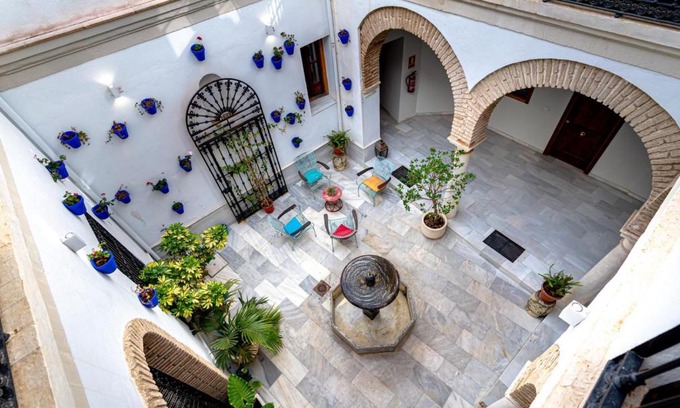 La Trinidad-San Juan y Todos los Santos Apartment | Alojamiento IB Juderia