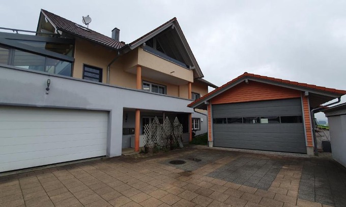 Gebrazhofen Apartment | Alpenblick