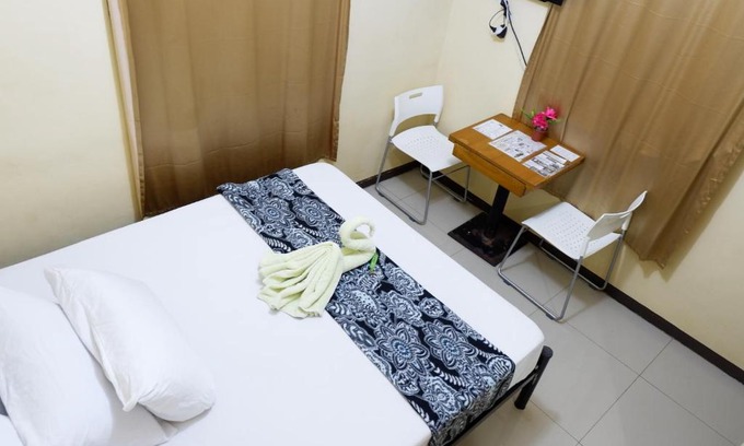 Silang Junction South Hotel | Alpina Monte Carlo Travellers Inn