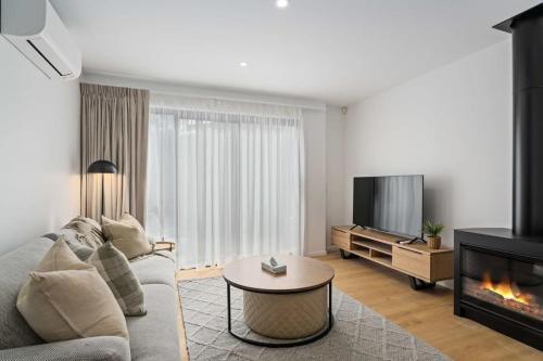 Albert Town Apartment | Alps and Lake Retreat Wanaka