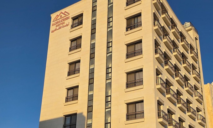 Al Jubeiha Apartment | ALSHAKREEN SUITES