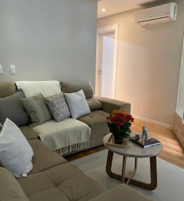 Velha Apartment | Alto padrão a 5min da Vila Germânica 3 quartos com berço