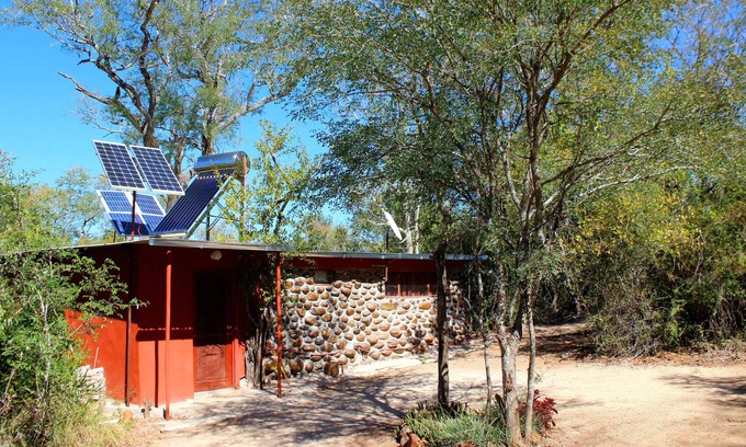 Thorny Bush Game Reserve Cabin | Amanzimlotzi Riverside Bush Camp pure wilderness in Limpopo, Kruger Park
