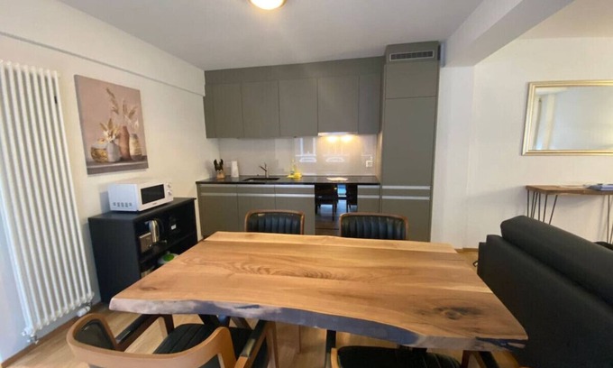 Sihlfeld Apartment | Amazing 1BR flat in the city center (West 8)