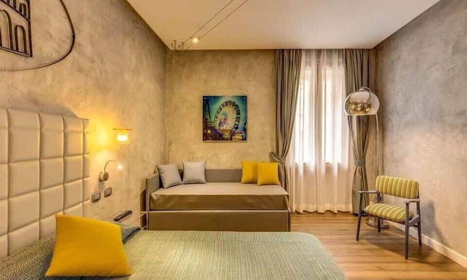 Rione III Colonna Apartment | Amazing 1BR Suite Splendid Decor