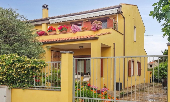 Riola Sardo Apartment | Amazing apartment in Riola Sardo