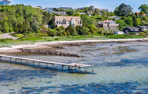 Handrup Strand House | Amazing Home In Ebeltoft With Wifi