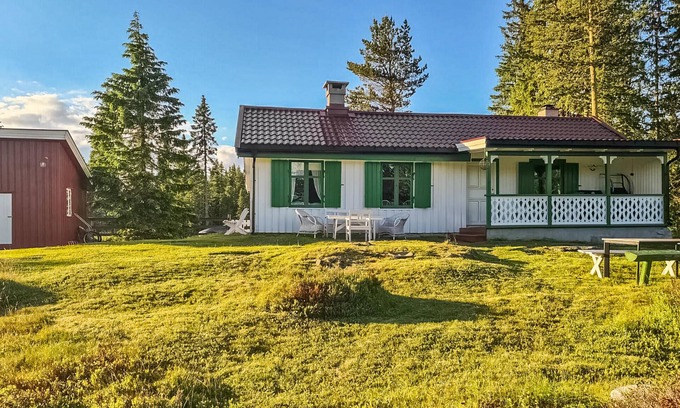 Hole Municipality House | Amazing home in Hønefoss with WiFi