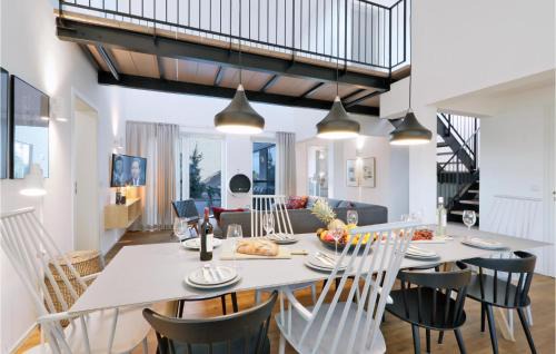 Lembruch House | Amazing Home In Lembruchdümmer See