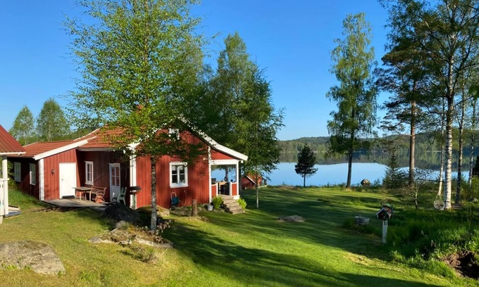 Oxaback House | Amazing home in Öxabäck with 4 Bedrooms, Sauna and Jacuzzi
