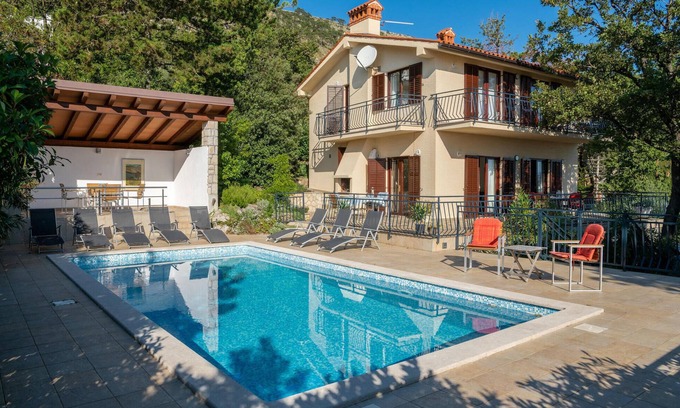 Zagorje House | Amazing home in Plomin with kitchen