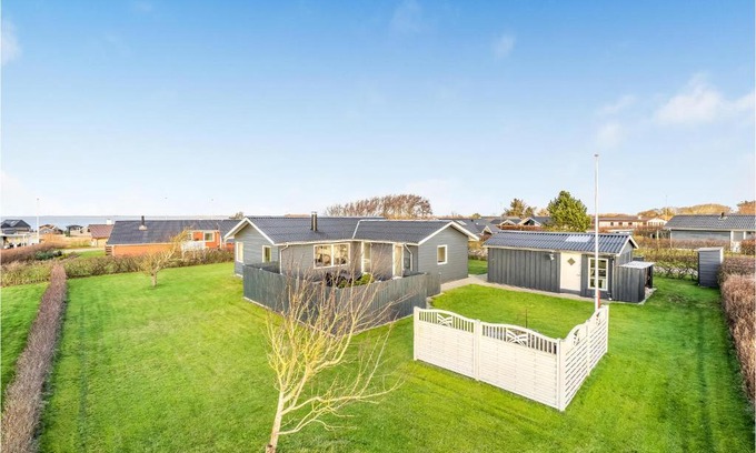 Vinderup House | Amazing Home In Vinderup With Wifi