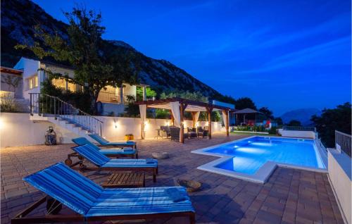 Zvecanje House | Amazing Home In Zvecanjegata
