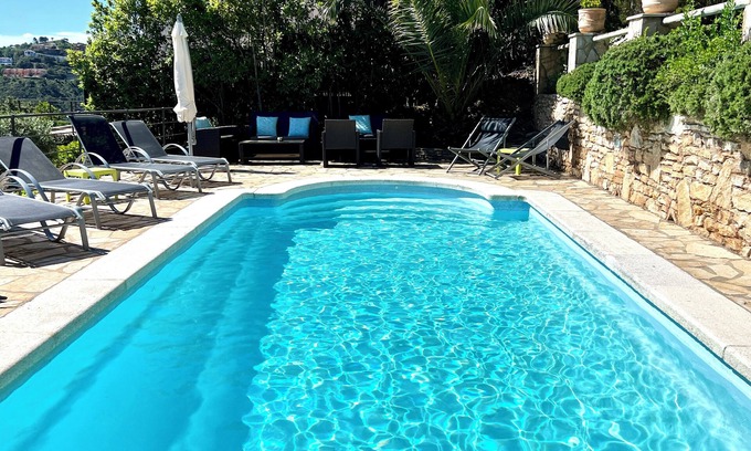 Sa Riera House | Amazing seaviews in a nice house with private pool- Begur