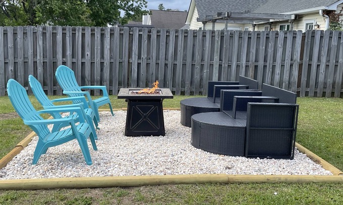 Murraysville House | Amazing Views on the Pond