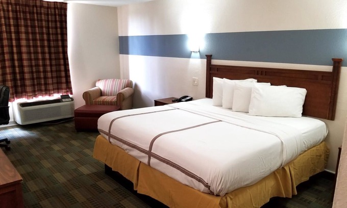 Marshall Hotel | Americas Best Value Inn Marshall