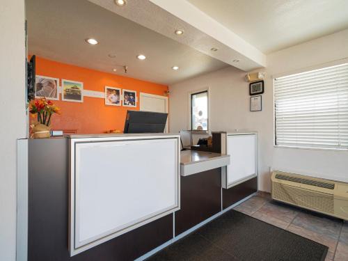 Humble Hotel | Americas Best Value Inn & Suites Humble