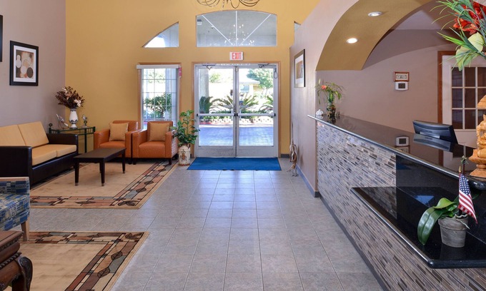 Madera Hotel | Americas Best Value Inn & Suites Madera