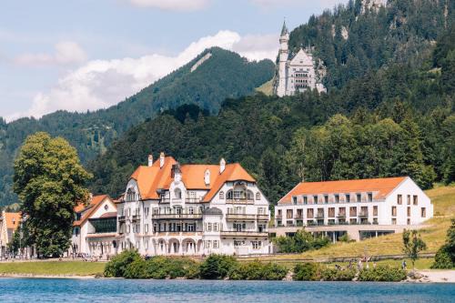 Hohenschwangau Hotel | AMERON Neuschwanstein Alpsee Resort & Spa