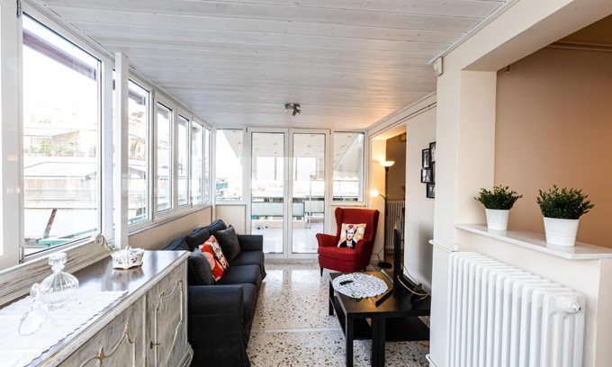 Kinosargous Apartment | Ami's Appartment in Athens