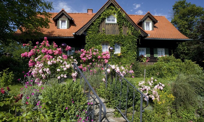 Harrachberg House | an earthly paradise on a south-east Styrian hill