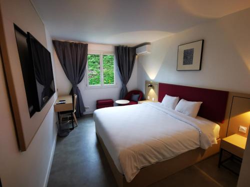 Saint-Doulchard Hotel | Anaïs Hôtel Bourges Nord Saint-Doulchard