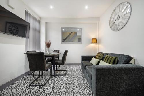 Anfield House | Anfield Nest - Air Host & Stay - 3 bed 3 bath