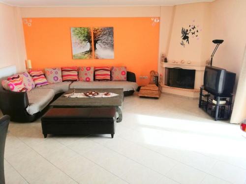 Spata-Artemida Apartment | Angela's Home (Near Athens Airport)