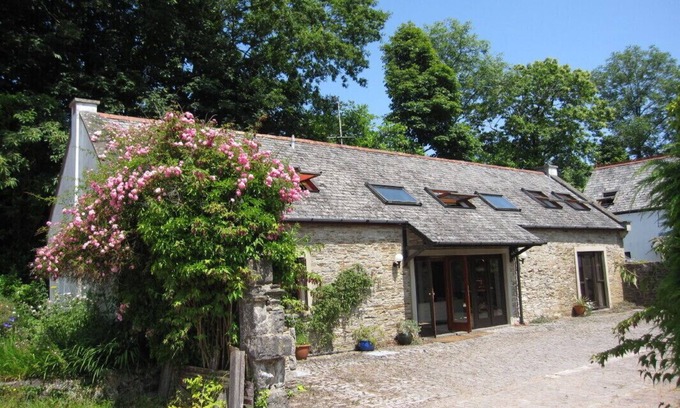 Totnes House | ‘Annacombe’ - Peace & Tranquillity – Coast & Dartmoor - Nov to Feb from £335