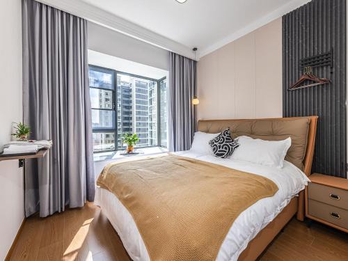 Panlong Apartment | Annie 2704-only 260 metres from Metro Line 2 Exit C of BeiChun