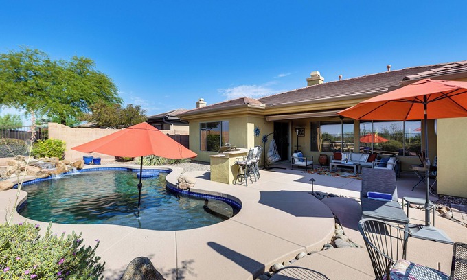 Anthem Country Club House | ‘Anthem Oasis’ w/Pool, Hot Tub & Golf Course View