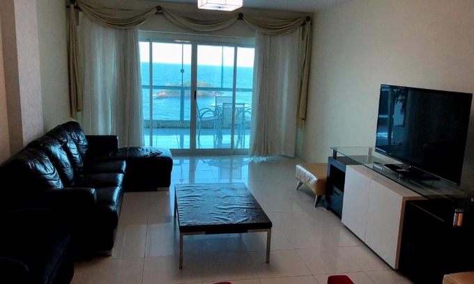 Centro Apartment | Ap 200m2 frente mar e 3 vagas de garagem