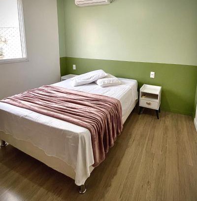 Santo Angelo Apartment | Ap de 2 quartos com AR, wifi e garagem - Bairro tranquilo