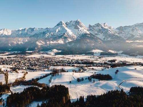 Saalfelden am Steinernen Meer Apartment | Apartment in Saalfelden near Ski Slopes