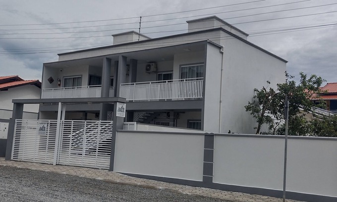 Praia da Armacao do Itapocoroi Apartment | Apart ZSS