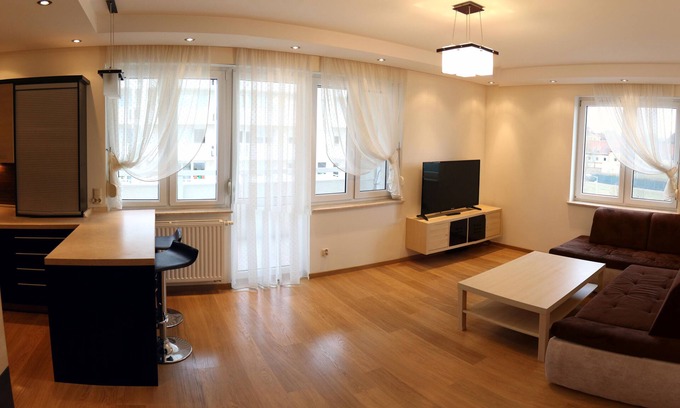 Torun Hotel | Apartament F&J 12