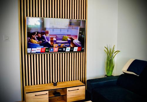 Koszalin Apartment | Apartament No1 Koszalin z bezpłatnym parkingiem podziemnym-faktura, Netflix